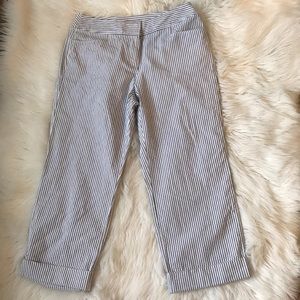 💝 10/$10 💝 LIZ CLAIBORNE Capri Seersucker Pant, Gray & White Size 8